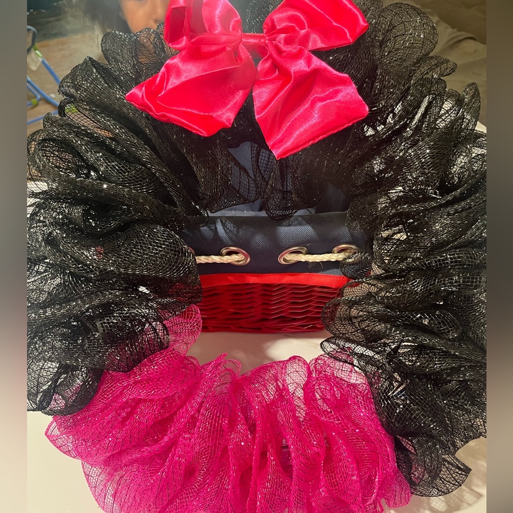 Minnie Mouse wreath. Over 14 inches, will consider offers